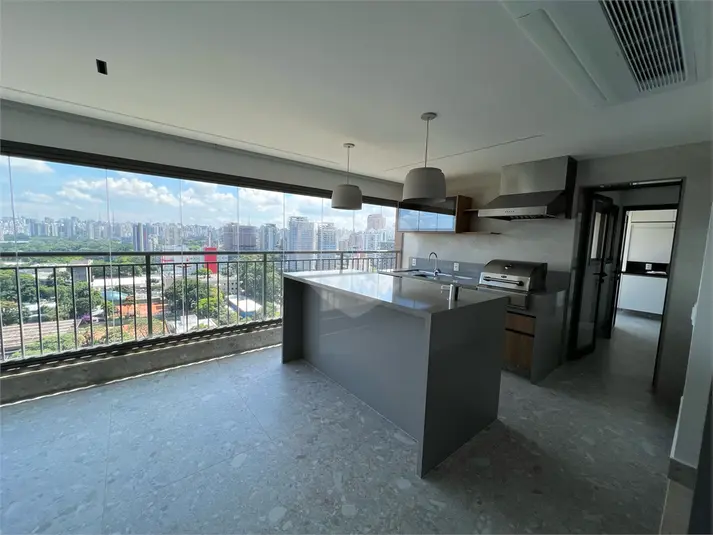 Apartamento com 3 quartos à venda em Moema – SP