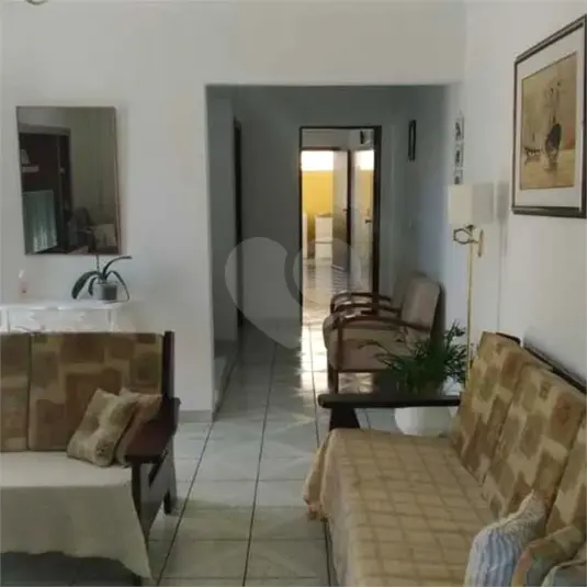 Sobrado com 3 quartos à venda ou para alugar em Jaguaré – SP