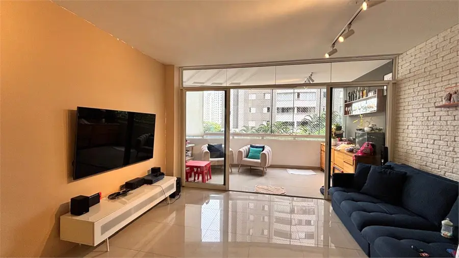 Apartamento com 4 quartos à venda em Moema – SP