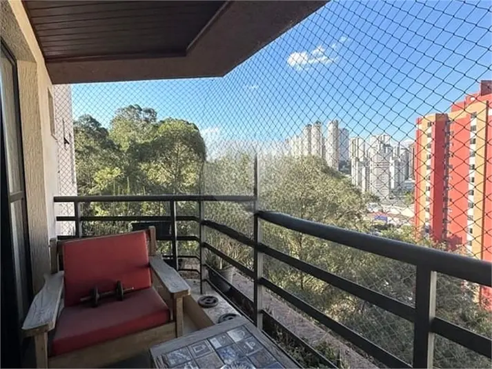 Apartamento com 3 quartos para alugar em Jardim Sul – SP