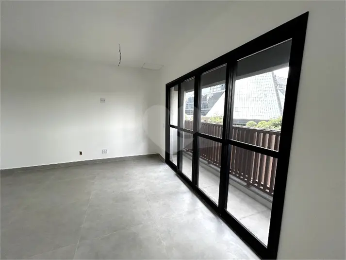 Salas com 1 quarto à venda ou para alugar em Pinheiros – SP