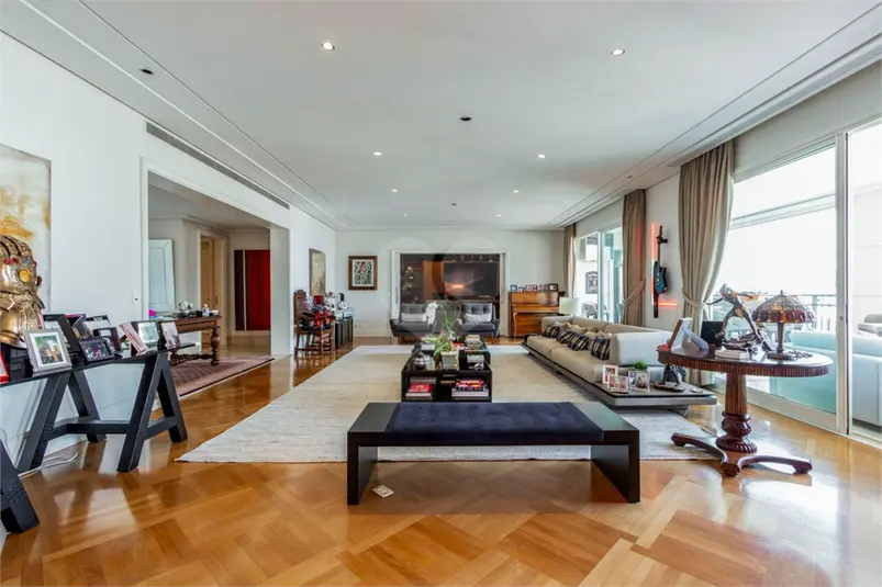 Apartamento com 4 quartos à venda em Jardim América – SP