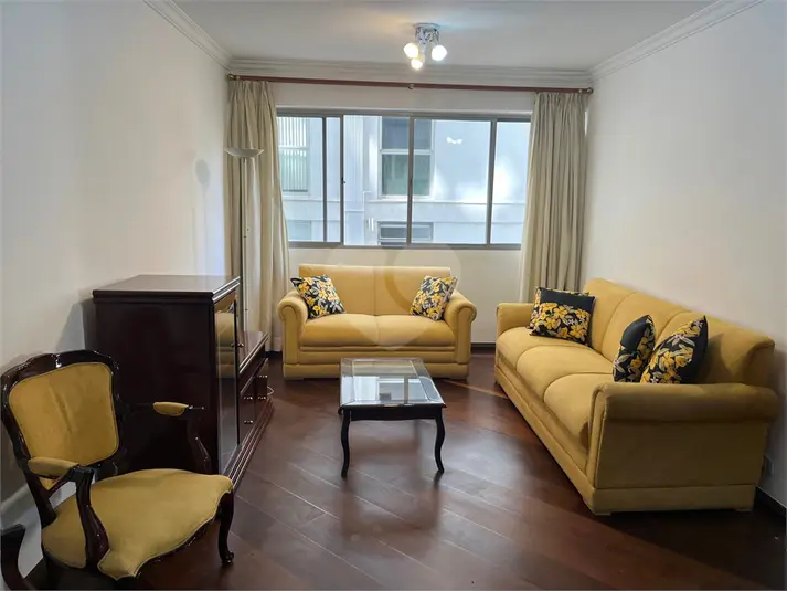 Apartamento com 3 quartos para alugar em Itaim Bibi – SP