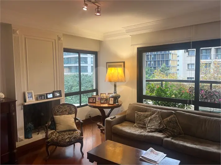 Apartamento com 4 quartos à venda em Itaim Bibi – SP