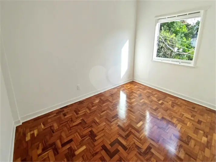 Apartamento com 3 quartos para alugar em Perdizes – SP