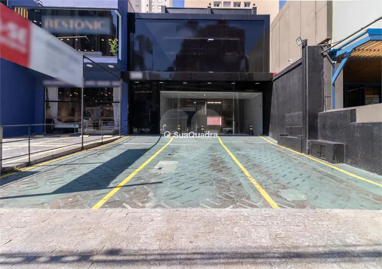 Salão Comercial para alugar em Moema – SP