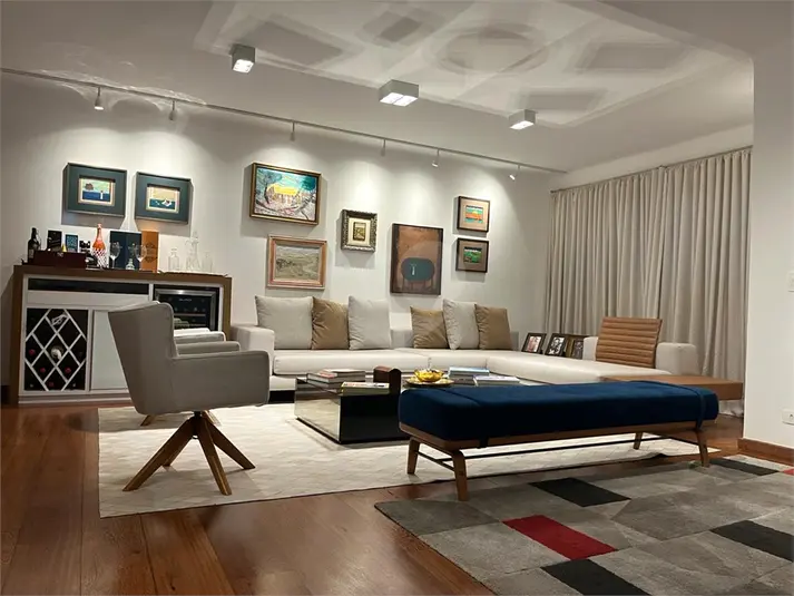 Apartamento com 4 quartos à venda em Moema – SP