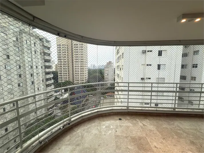 Apartamento com 3 quartos à venda em Jardim Europa – SP