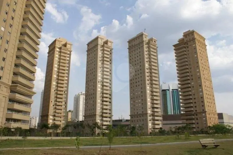 Cobertura com 5 quartos à venda em Alto de Pinheiros – SP