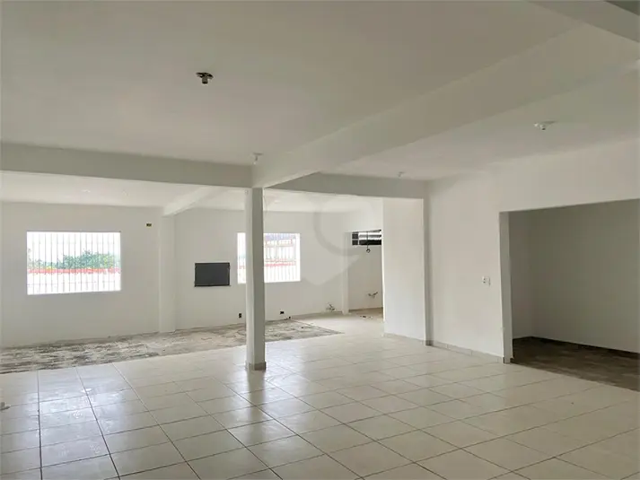 Casa com 2 quartos à venda ou para alugar em Parque São Domingos – SP