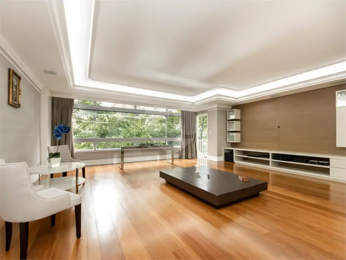 Apartamento com 3 quartos à venda em Centro – SP