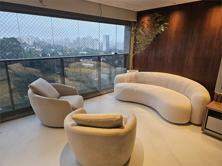 Apartamento com 3 quartos à venda em Panamby – SP