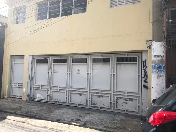 Salão Comercial para alugar em Parque Peruche – SP