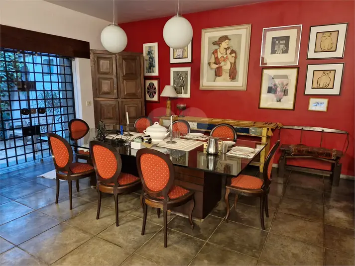 Sobrado com 4 quartos à venda em Alto de Pinheiros – SP