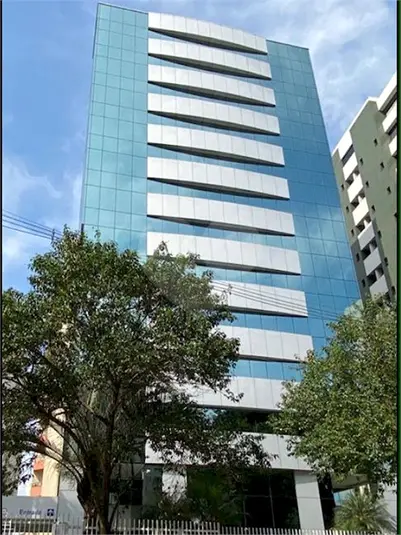 Prédio inteiro à venda ou para alugar em Liberdade – SP