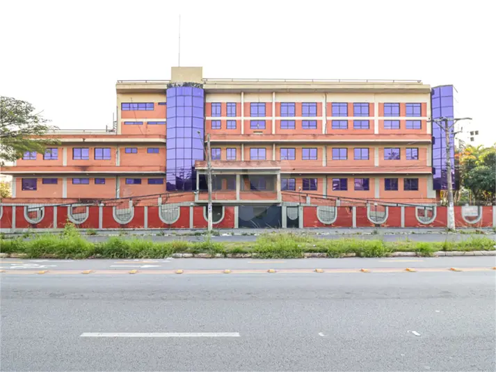 Prédio inteiro à venda em Butantã – SP