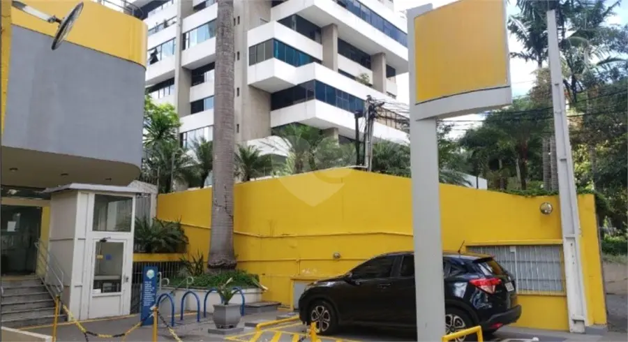 Prédio inteiro à venda ou para alugar em Indianópolis – SP