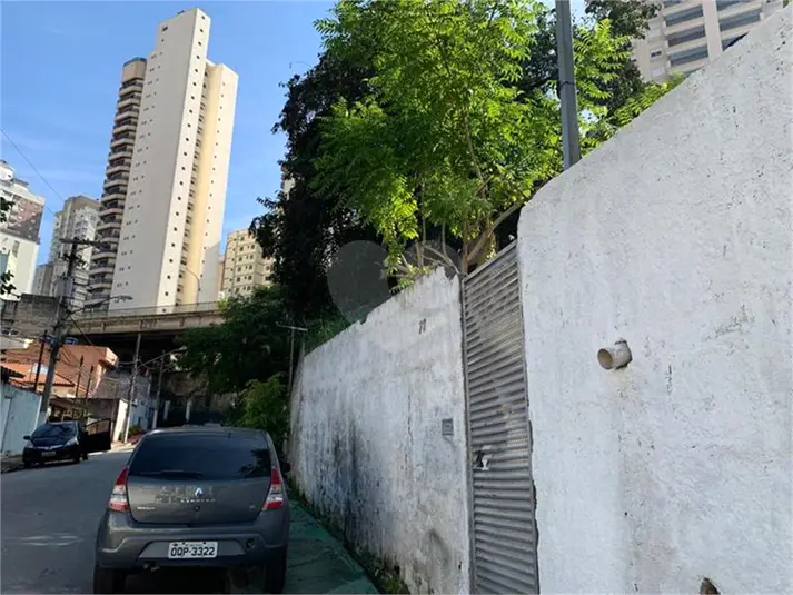 Terreno à venda em Saúde – SP