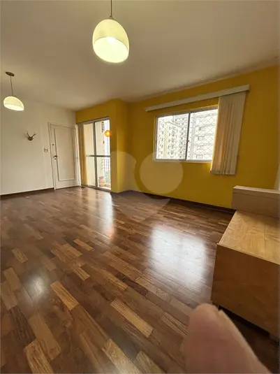 Apartamento com 3 quartos para alugar em Moema – SP