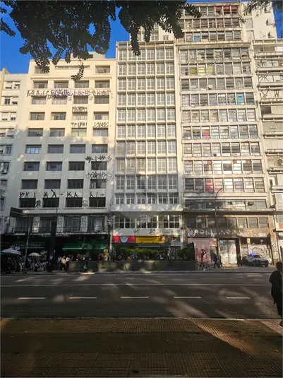 Prédio inteiro à venda ou para alugar em Centro – SP