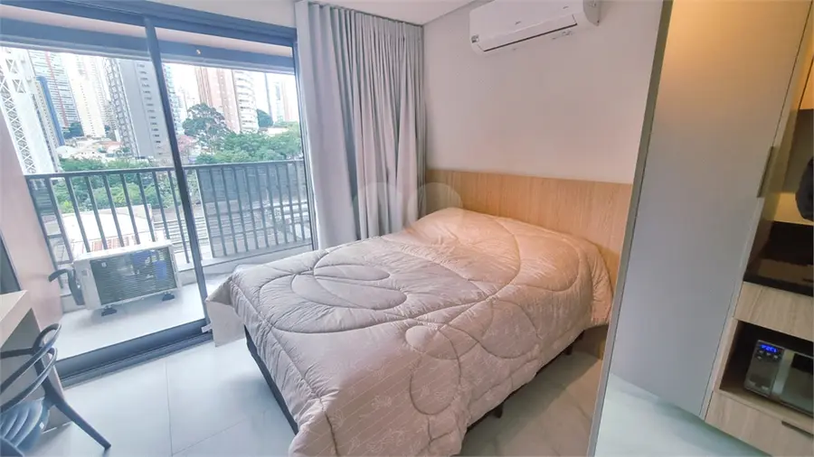 Studio com 1 quarto para alugar em Anália Franco – SP