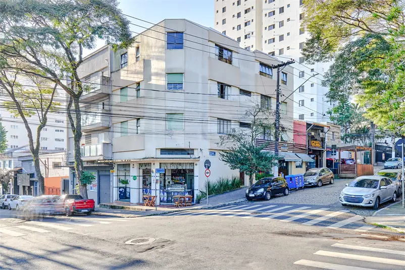 Prédio inteiro à venda em Alto da Boa Vista – SP