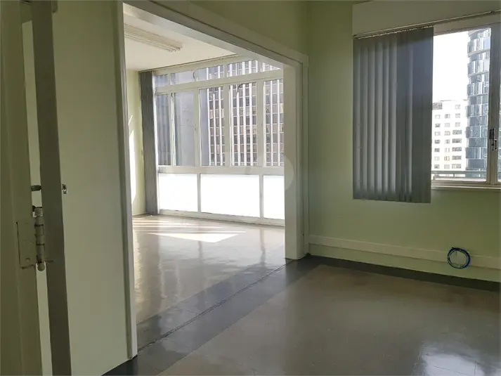 Salas à venda ou para alugar em Bela Vista – SP