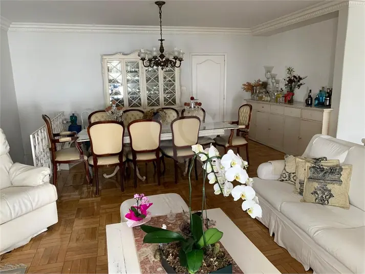 Casa com 4 quartos à venda ou para alugar em Tremembé – SP