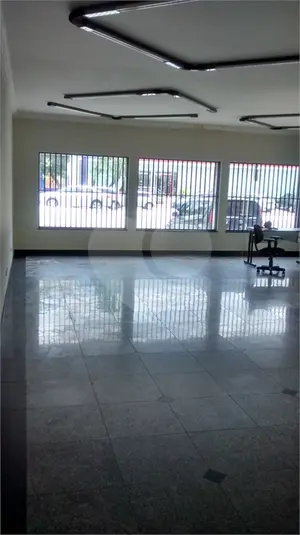 Prédio inteiro à venda ou para alugar em Moema – SP