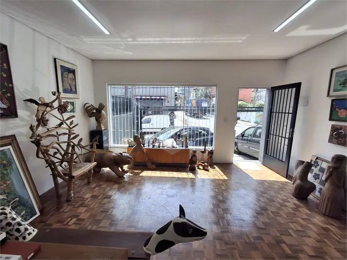 Casa com 1 quarto à venda ou para alugar em Pinheiros – SP