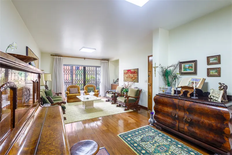 Apartamento com 4 quartos à venda em Moema – SP