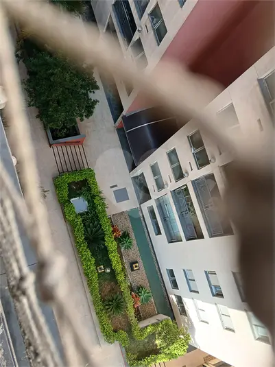 Apartamento com 3 quartos para alugar em Parque Bristol – SP