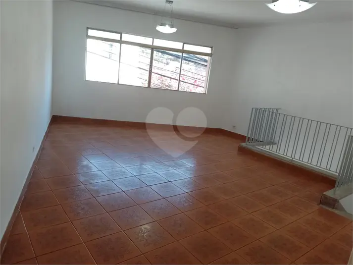 Sobrado com 2 quartos para alugar em Vila Comercial – SP