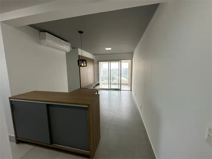 Apartamento com 3 quartos para alugar em Chácara Santo Antônio – SP