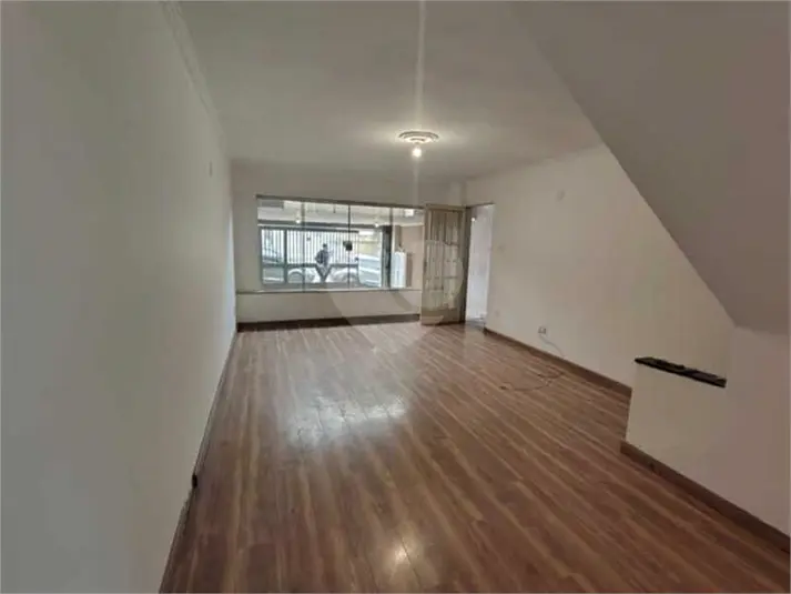 Casa com 3 quartos para alugar em Saúde – SP