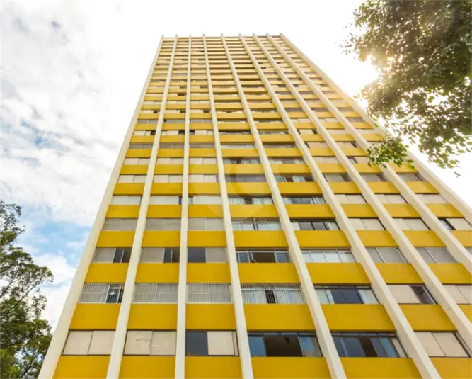 Apartamento com 3 quartos para alugar em Perdizes – SP