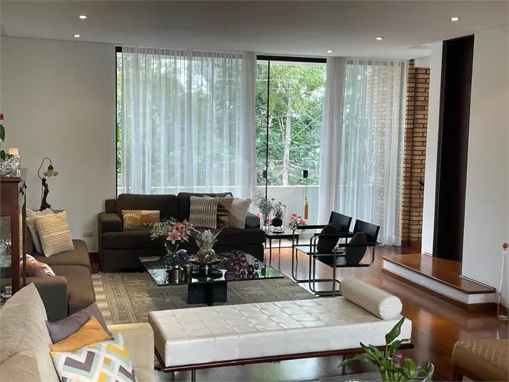 Casa de vila com 4 quartos à venda em Morumbi – SP