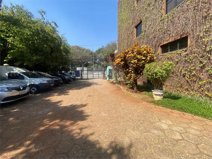 Prédio inteiro à venda ou para alugar em Vila Leopoldina – SP