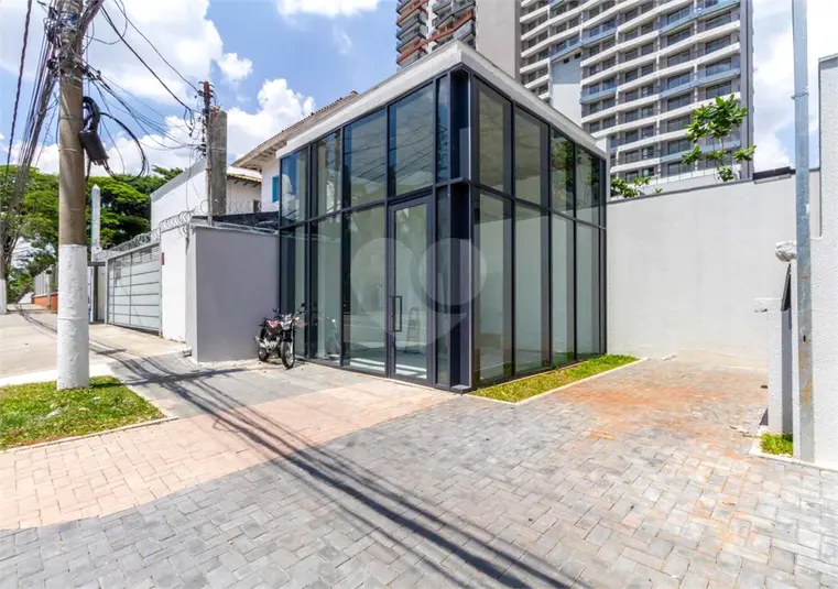 Salão Comercial à venda ou para alugar em Santo Amaro – SP