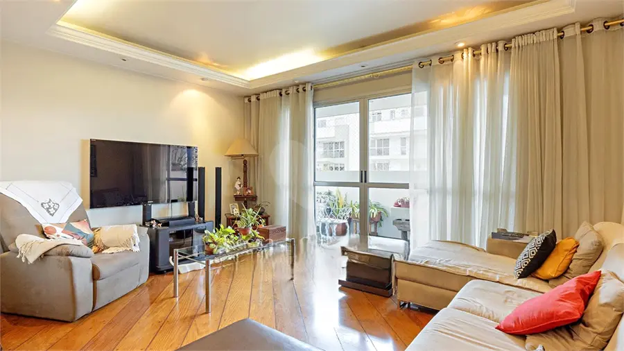 Apartamento com 4 quartos à venda em Moema – SP