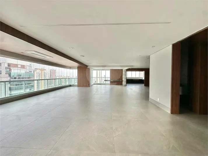 Apartamento com 5 quartos à venda em Tatuapé – SP