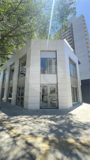 Salão Comercial para alugar em Moema – SP