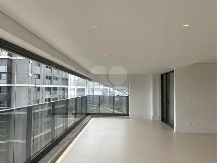 Apartamento com 4 quartos à venda ou para alugar em Itaim Bibi – SP