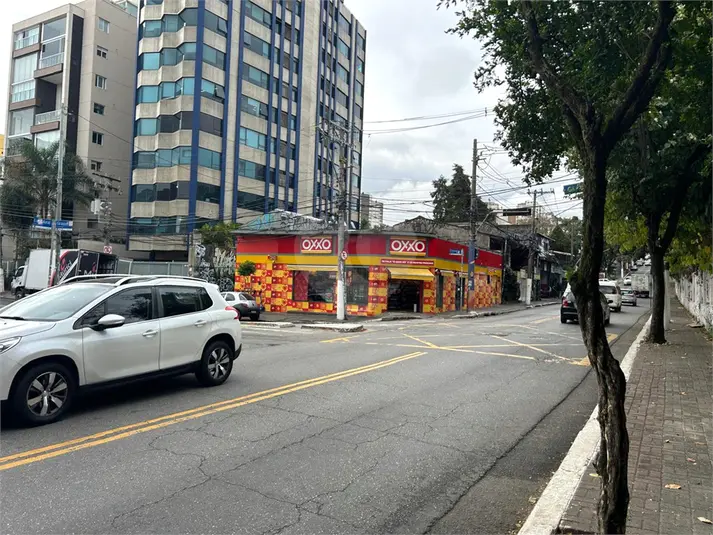 Salão Comercial à venda em Vila Madalena – SP