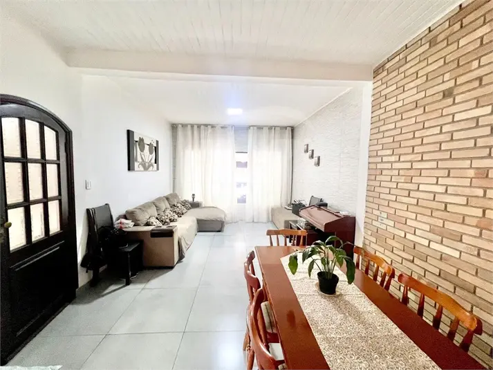 Casa térrea com 2 quartos à venda em Tremembé – SP
