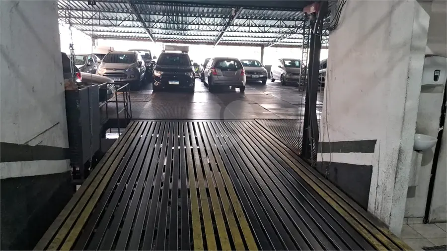 Prédio inteiro à venda em Centro – SP