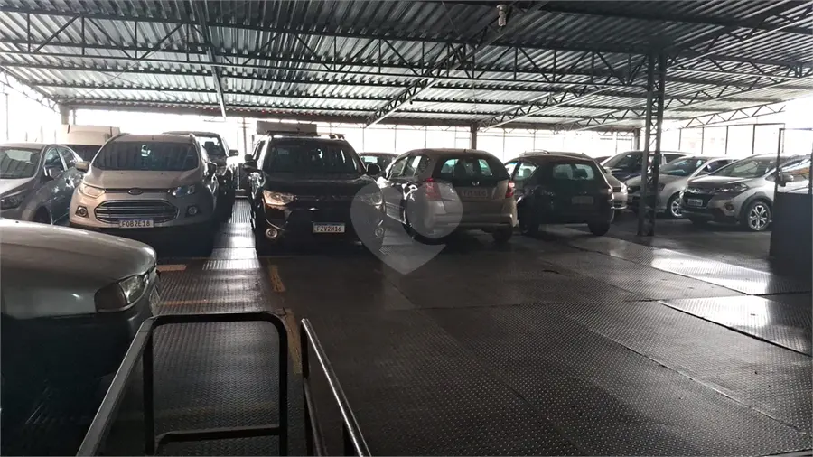 Prédio inteiro à venda em Centro – SP