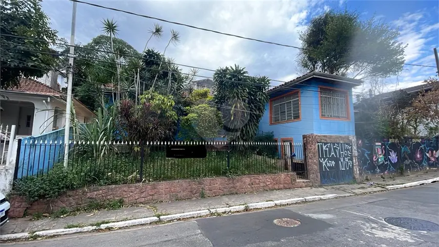 Casa com 2 quartos à venda ou para alugar em Tremembé – SP
