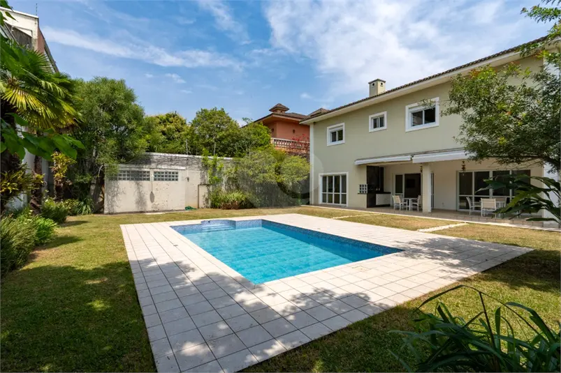 Casa com 4 quartos à venda em Morumbi – SP