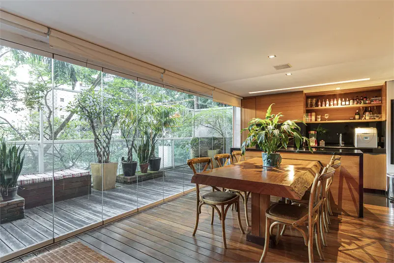 Apartamento com 3 quartos à venda em Moema – SP